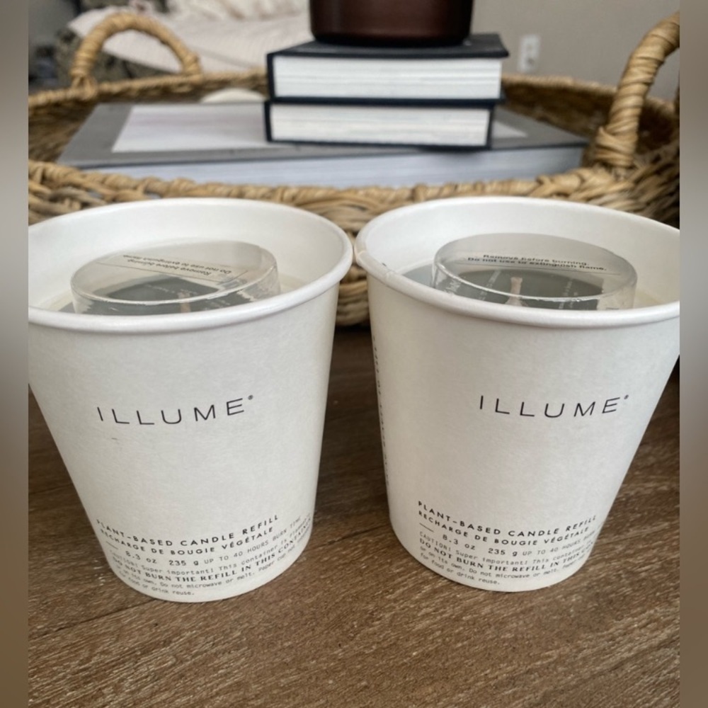 ILLUME Balsam & Cedar Boxed Glass
Candle Refill set of 2 New